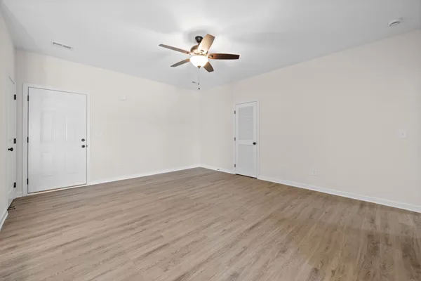 $1,415 | 15 Millswood Drive, Unit A310, Clarksville, TN 37042