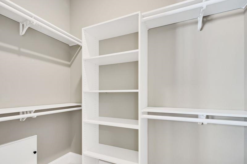 606 Cedar Shadows Circle West Collierville, TN 38017 - Photo 23 of 35 a view of an empty walk in closet