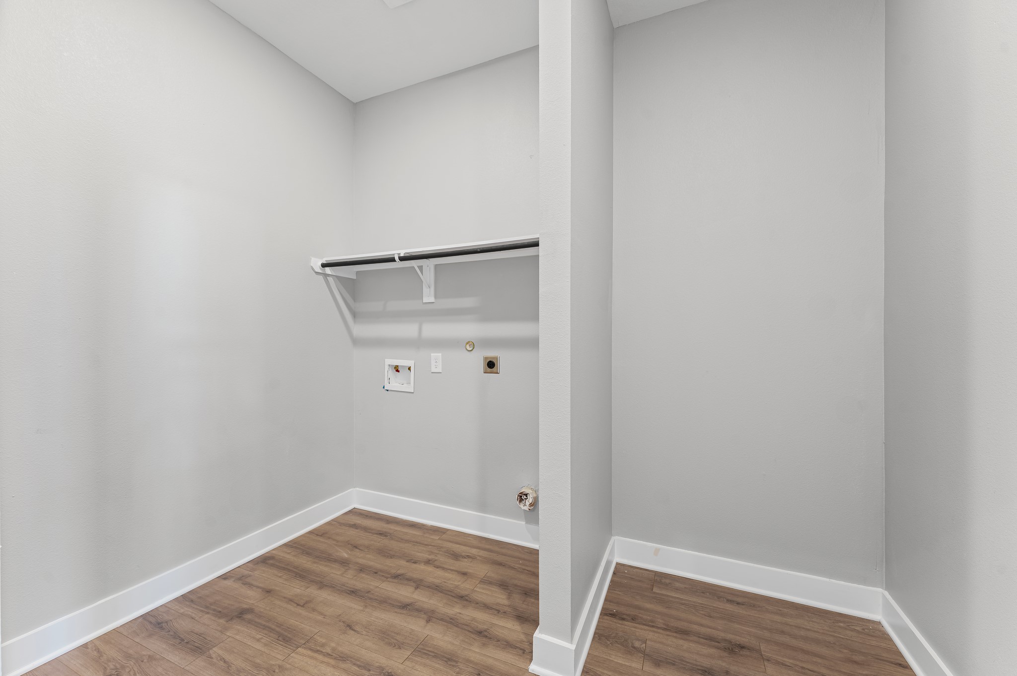 1218 Peter Pine Street Huffman, TX 77336 - Photo 8 of 9 a view of small space with wooden floor