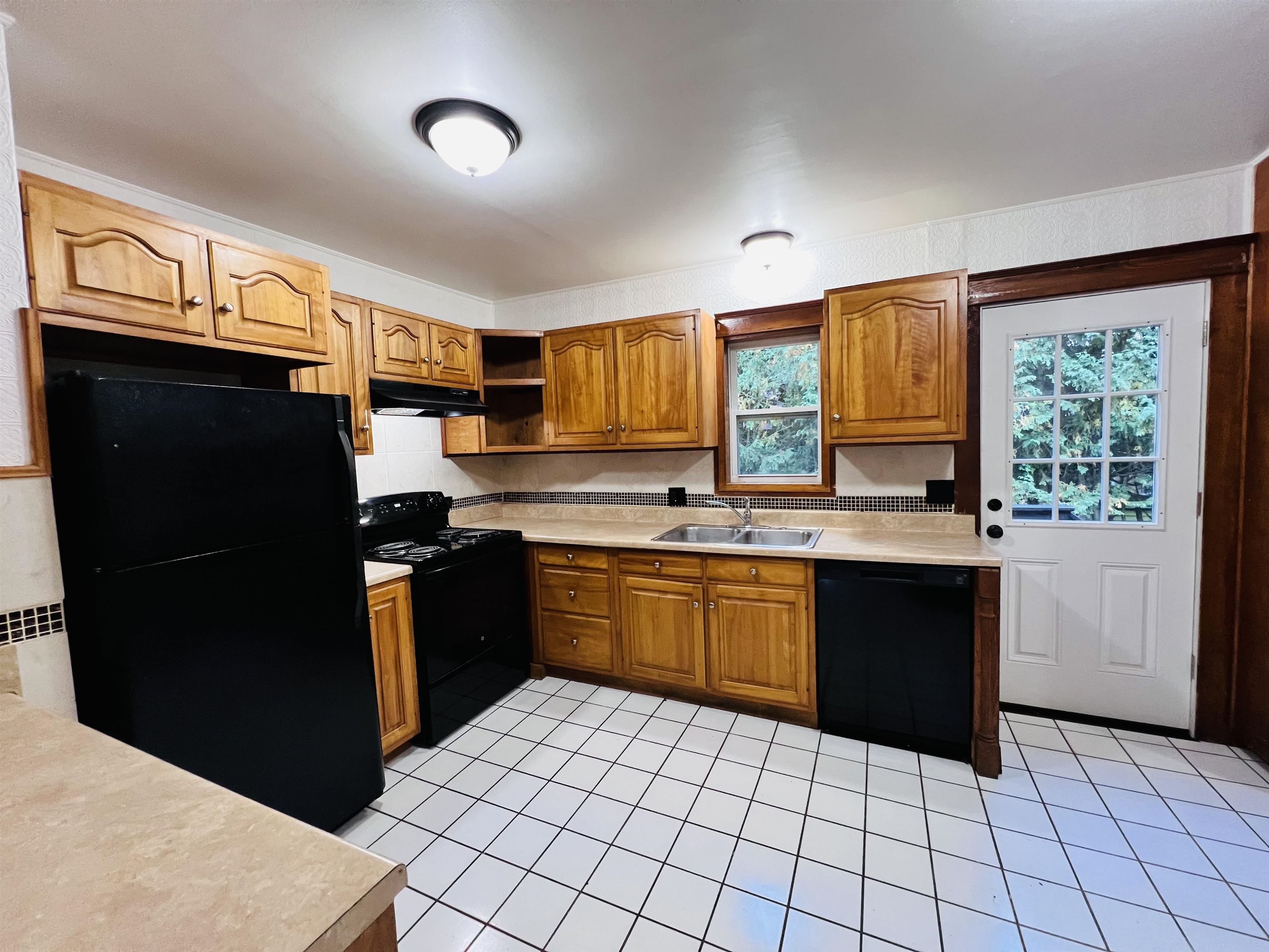 9 Allen Court St. Johnsbury, VT 05819 - Photo 15 of 46