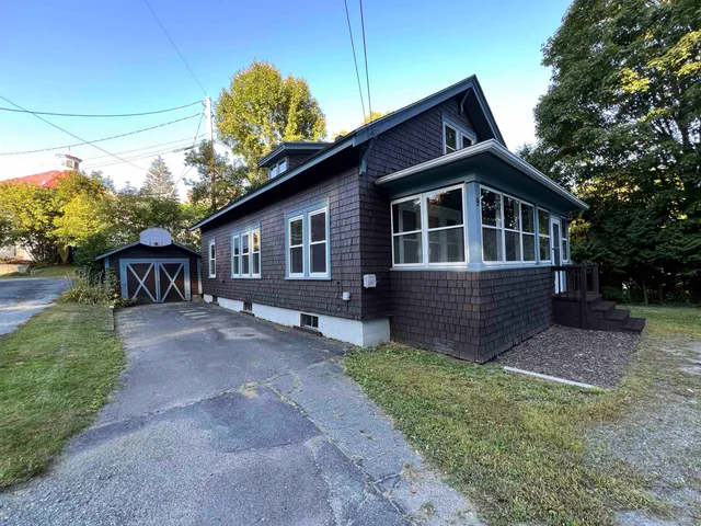 $275,000 | 9 Allen Court, St. Johnsbury, VT 05819