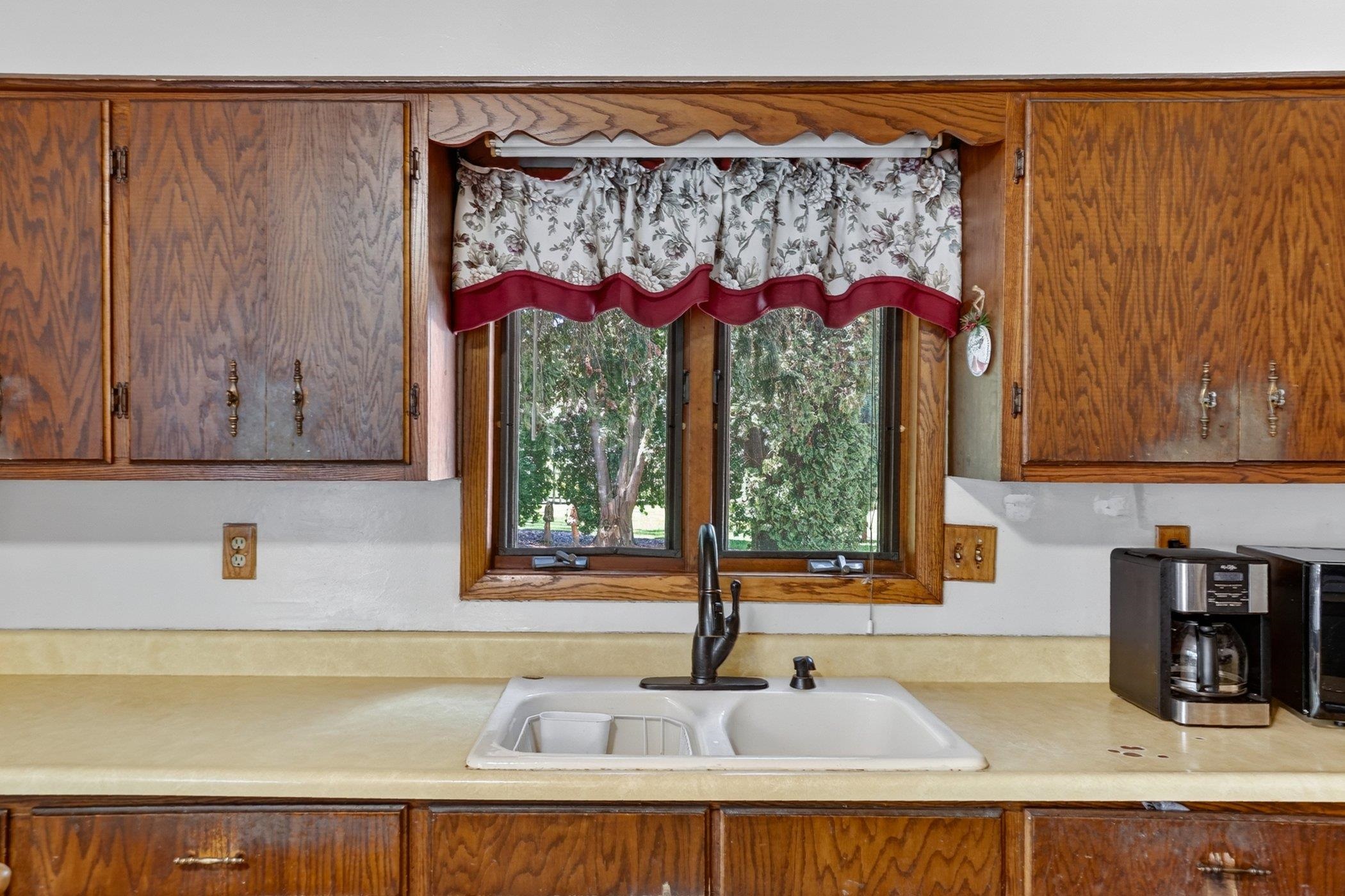 415 North High Street Randolph, WI 53956 - Photo 5 of 23