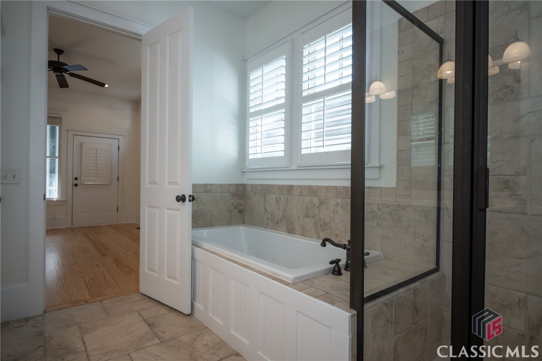 23 Chestnut Oak Run Athens, GA 30607 - Photo 51 of 69 master bathroom