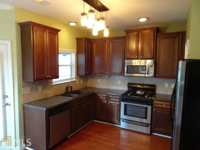 $2,175 | 155 Seabreeze Court, Newnan, GA 30265