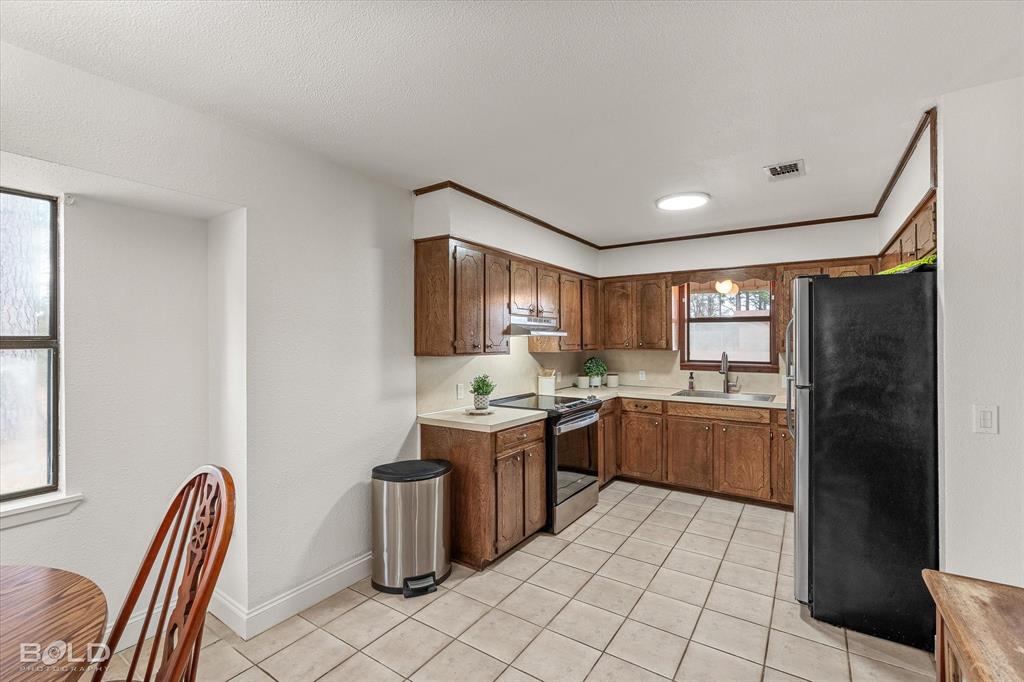 103 Arkla Drive Springhill, LA 71075 - Photo 12 of 34