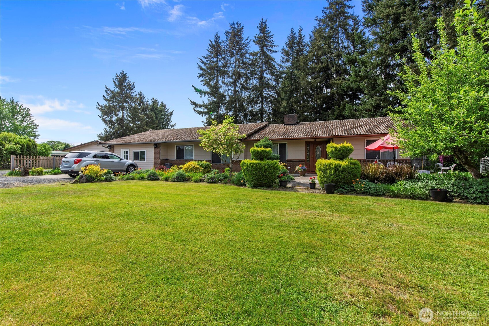 3903 Harrison Avenue Centralia, WA 98531 - Photo 4 of 40