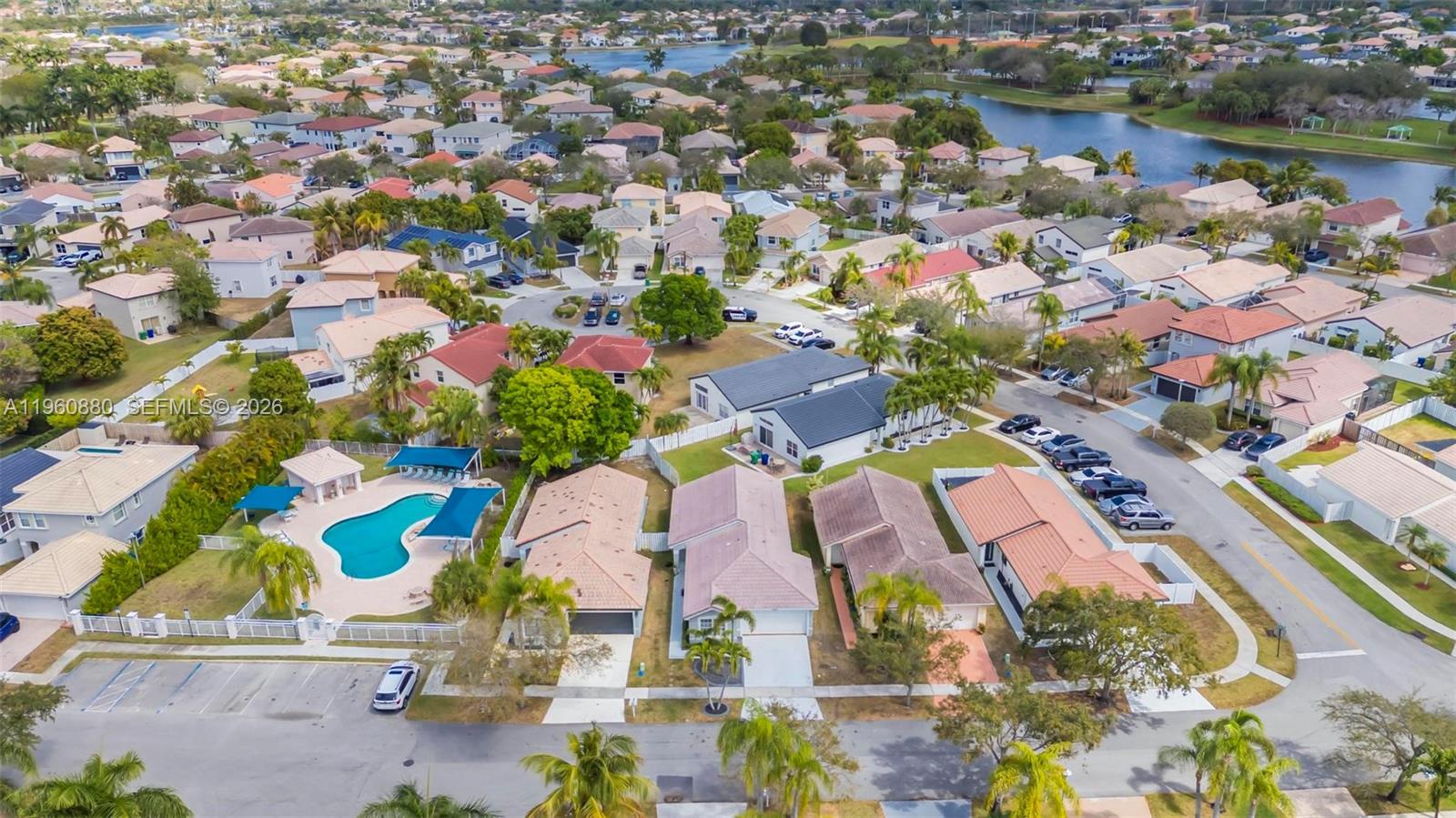 2627 Southwest 177th Avenue Miramar, FL 33029 - Photo 21 of 36