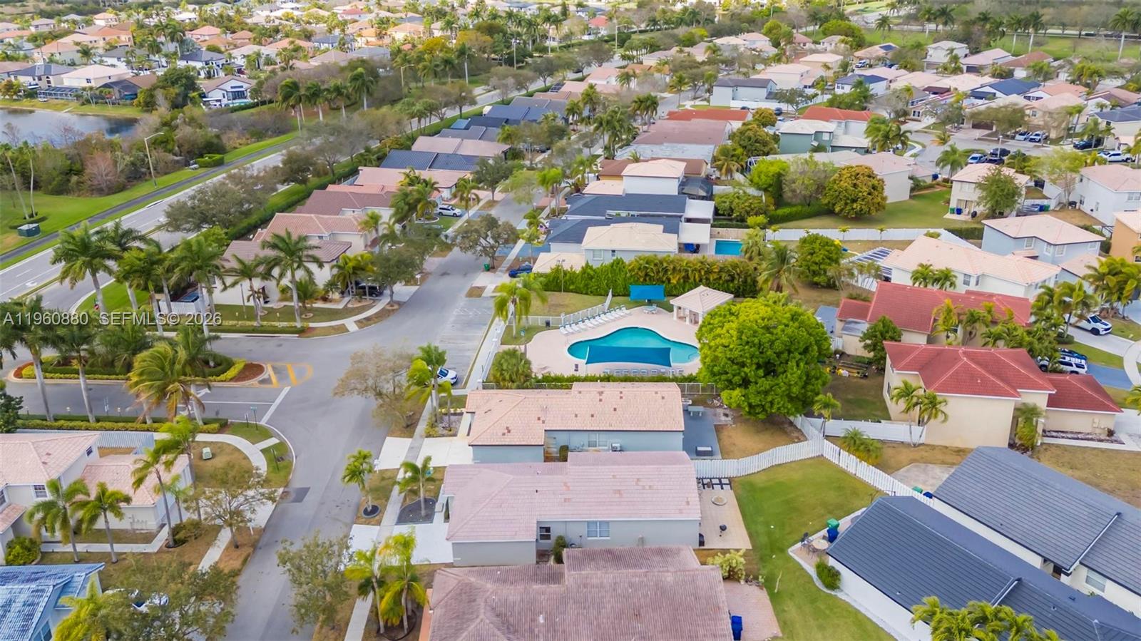 2627 Southwest 177th Avenue Miramar, FL 33029 - Photo 25 of 36