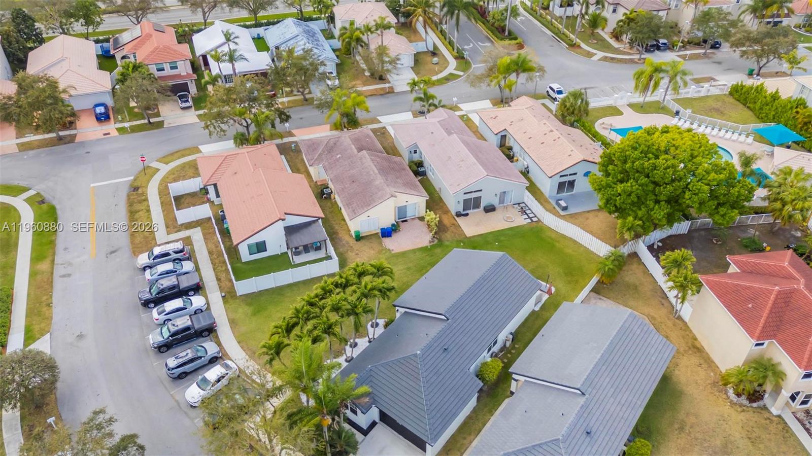 2627 Southwest 177th Avenue Miramar, FL 33029 - Photo 26 of 36