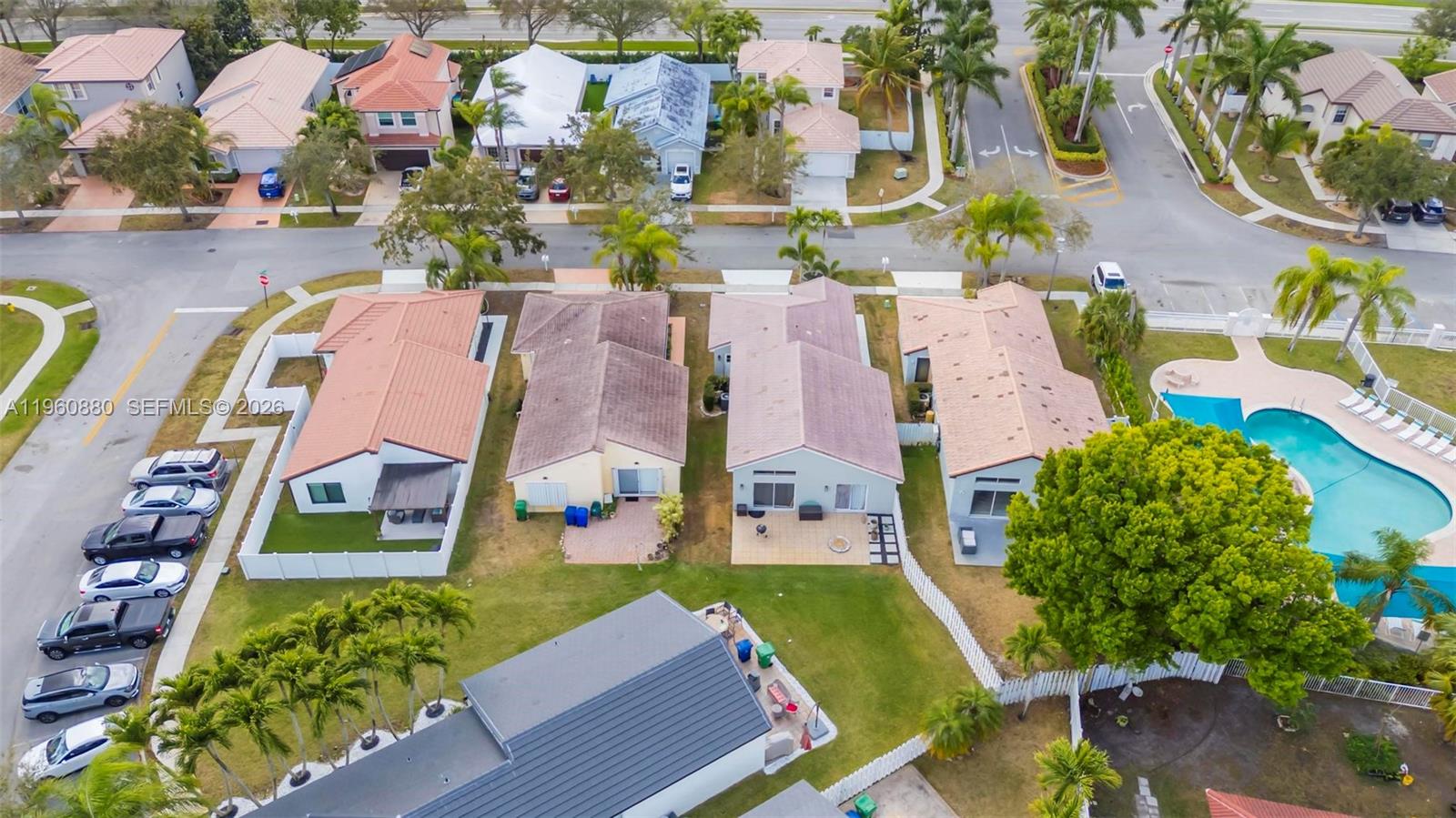 2627 Southwest 177th Avenue Miramar, FL 33029 - Photo 27 of 36