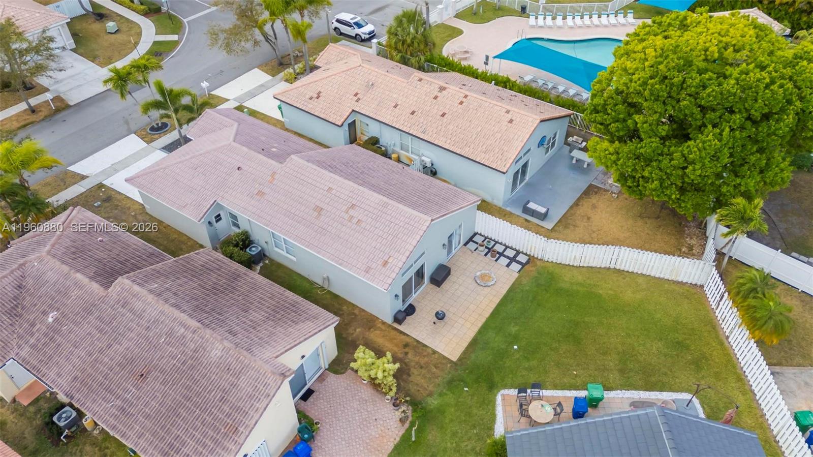 2627 Southwest 177th Avenue Miramar, FL 33029 - Photo 29 of 36