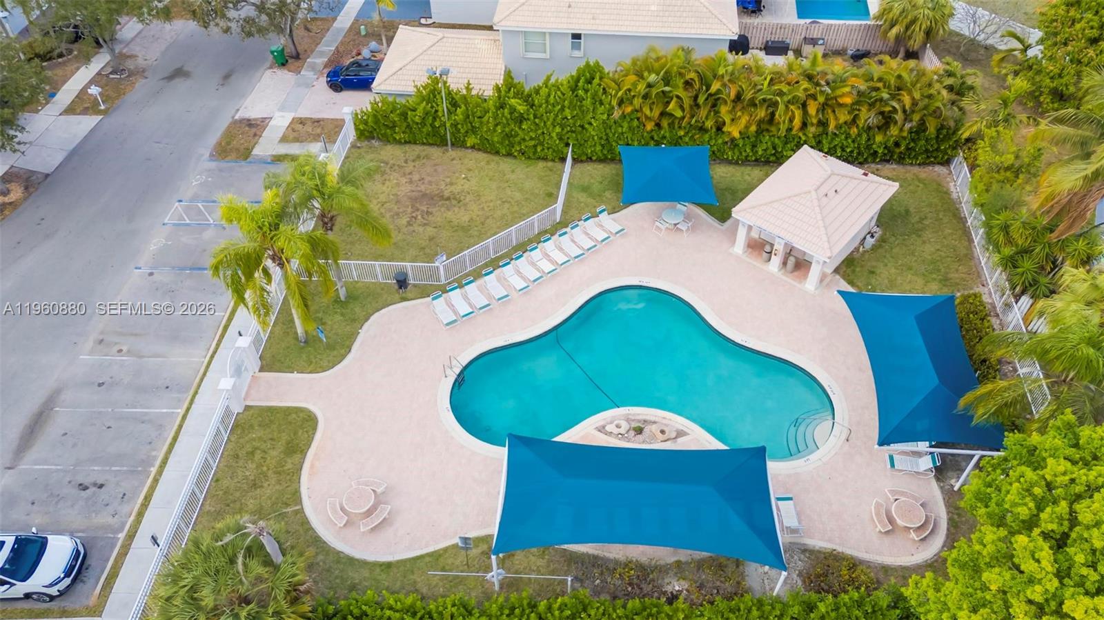 2627 Southwest 177th Avenue Miramar, FL 33029 - Photo 30 of 36