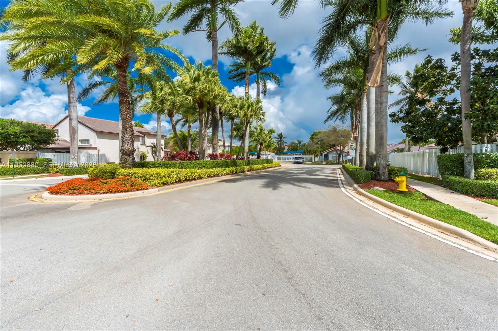 2627 Southwest 177th Avenue Miramar, FL 33029 - Photo 35 of 36