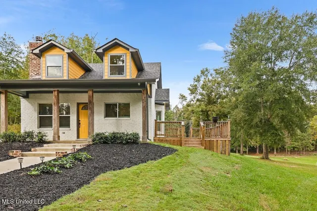 $199,000 | 220 Bettie A Jamison Road, Clinton, MS 39056