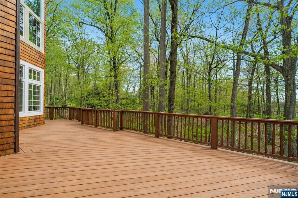 7 Charney Place Alpine, NJ 07620 - Photo 16 of 22