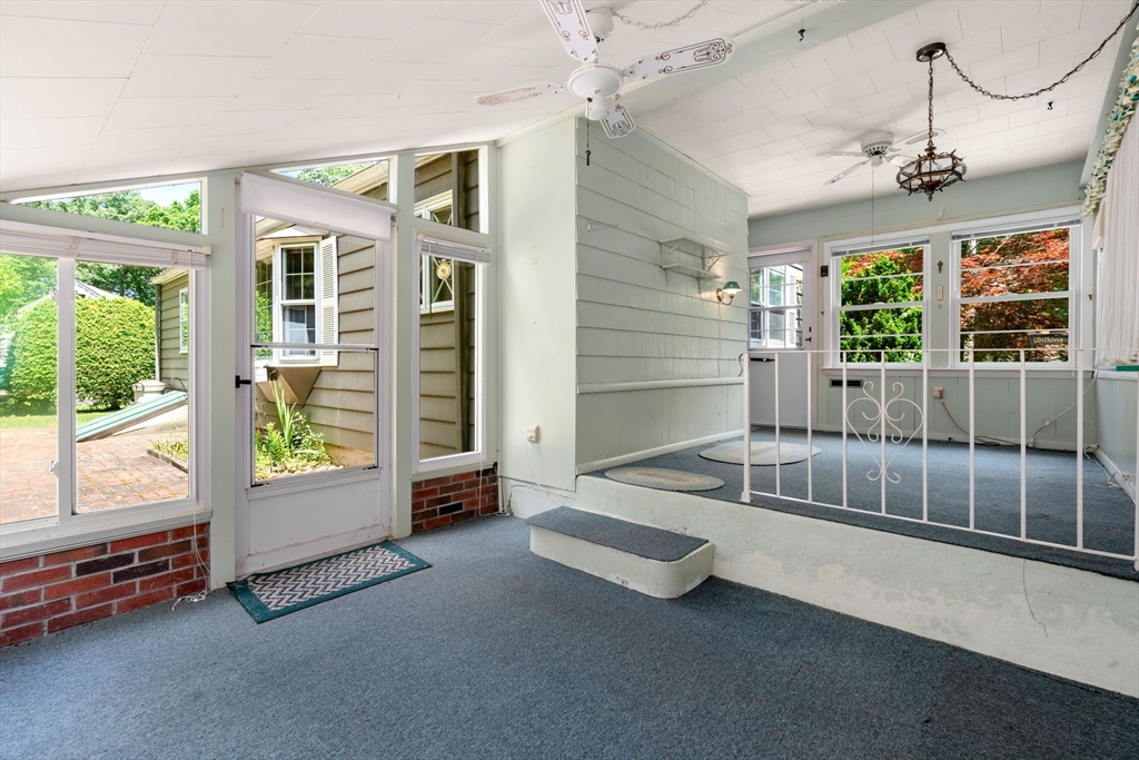 10 Davis Road Hudson, MA 01749 - Photo 26 of 38