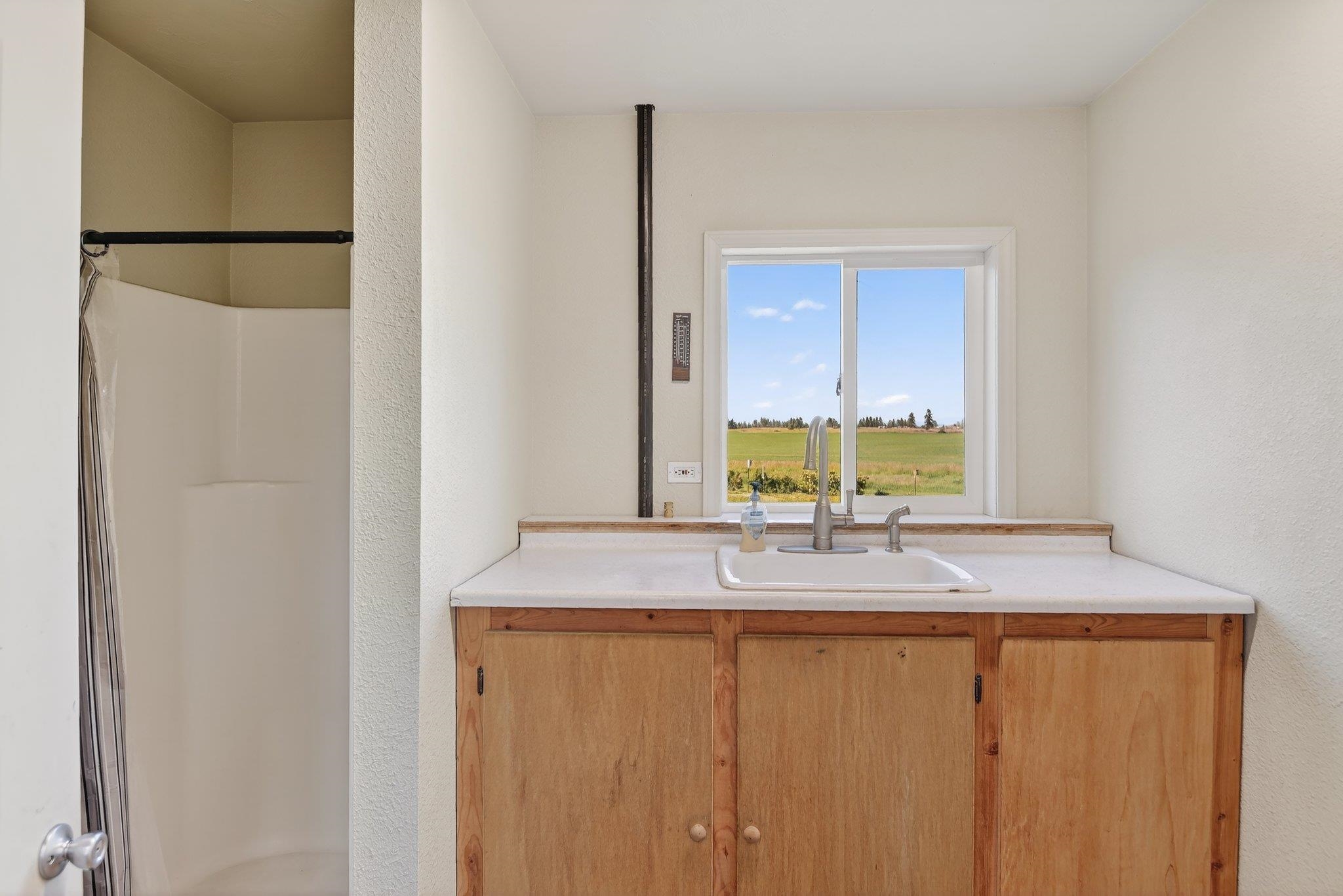 13404 North Carstens Road Reardan, WA 99029 - Photo 27 of 44