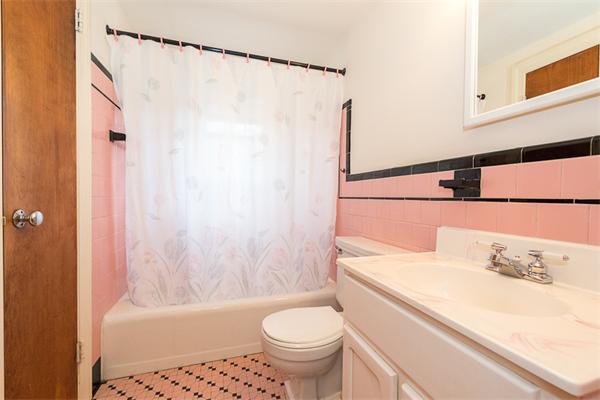 42 Melvin Road Arlington, MA 02474 - Photo 10 of 19 Gallery Image 10