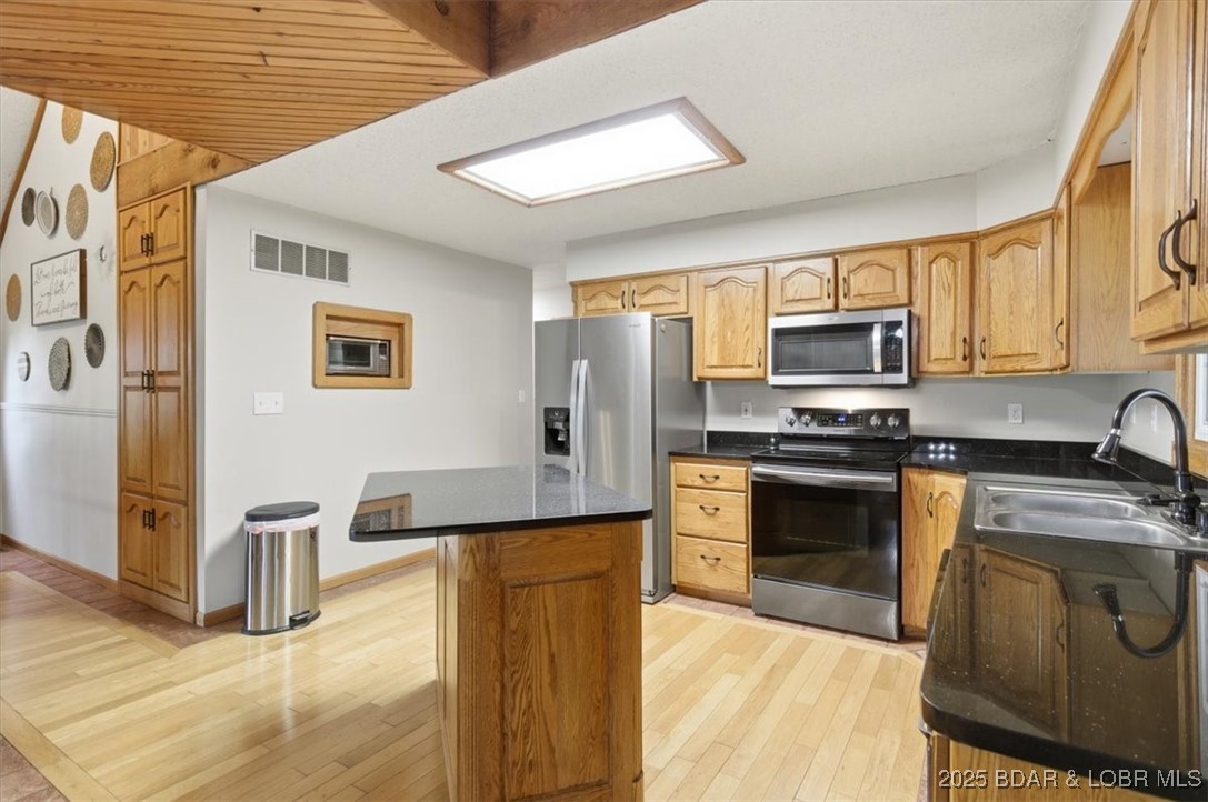 47 Vaughan Road Eldon, MO 65026 - Photo 20 of 52