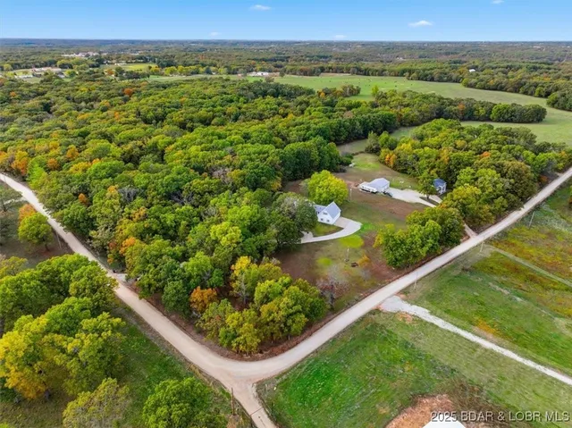 $405,000 | 47 Vaughan Road, Eldon, MO 65026