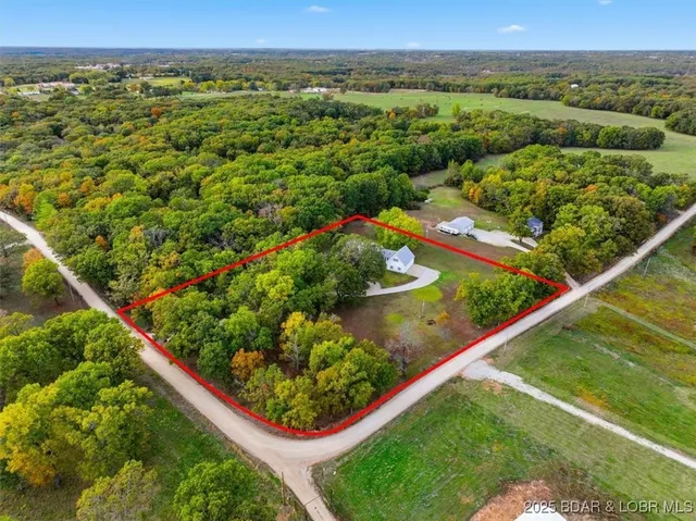 $405,000 | 47 Vaughan Road, Eldon, MO 65026