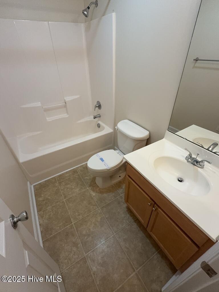 643 Fowler Manning Road, Unit 17 Richlands, NC 28574 - Photo 13 of 14 Upstairs Bathroom
