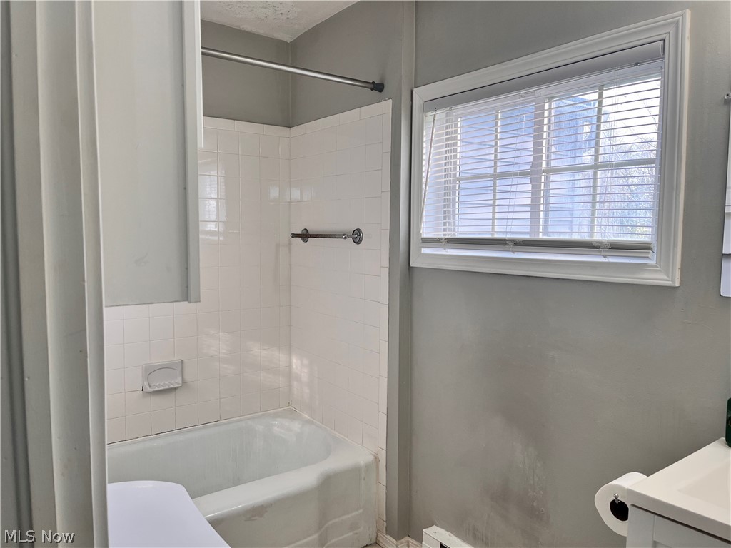 5340 South Ridge Road Madison, OH 44057 - Photo 8 of 12
