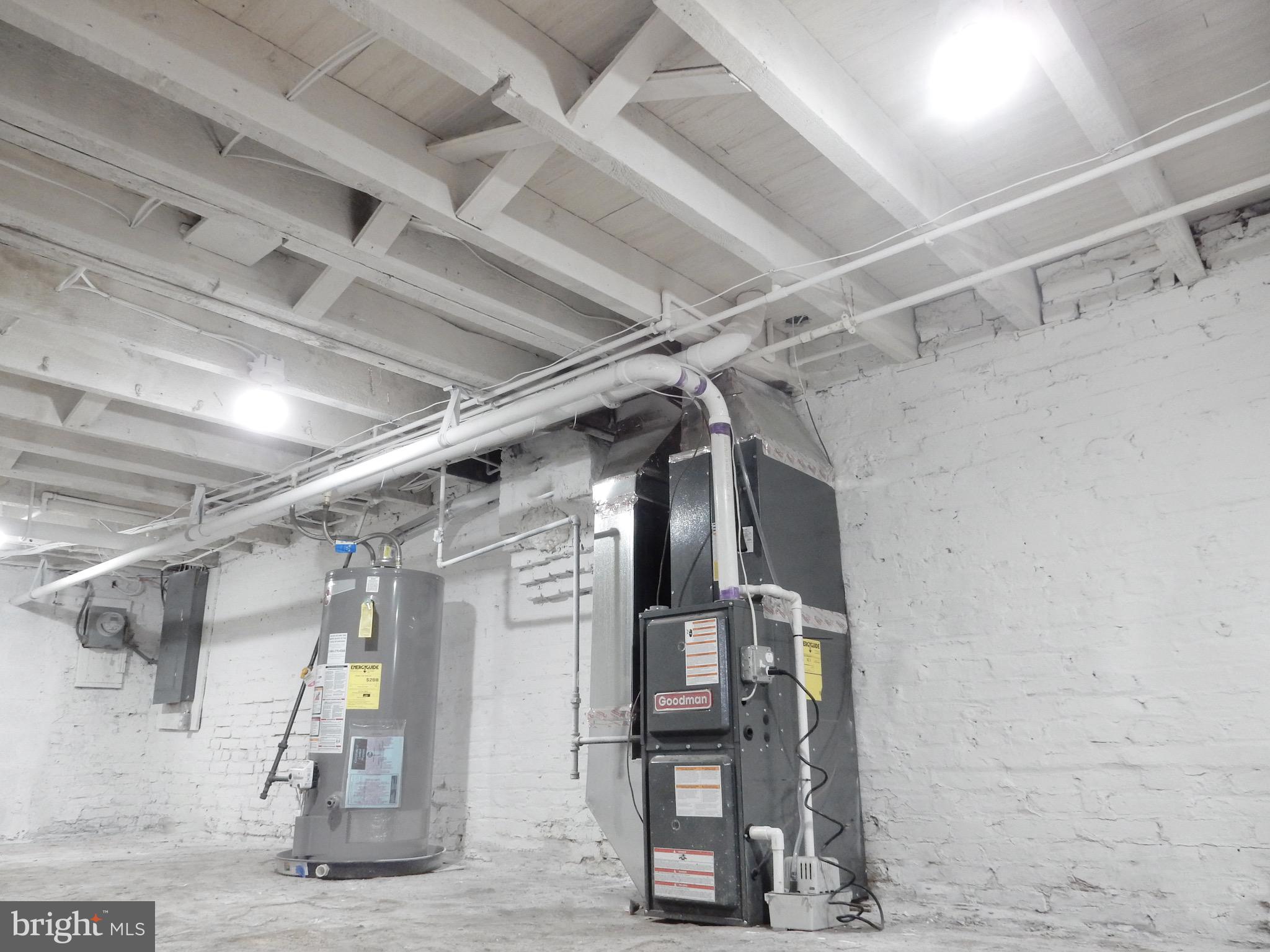 1111 Bayard Street Baltimore, MD 21223 - Photo 29 of 39 a view of entryway