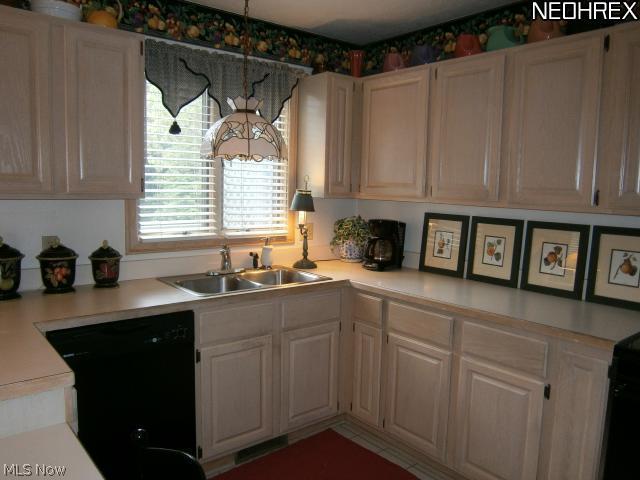1175 East Calla Road, Unit E2 Youngstown, OH 44514 - Photo 6 of 22 Gallery Image 6
