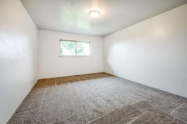 $325,000 | 13130 South Henderson Road, Caruthers, CA 93609