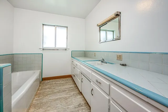 $325,000 | 13130 South Henderson Road, Caruthers, CA 93609