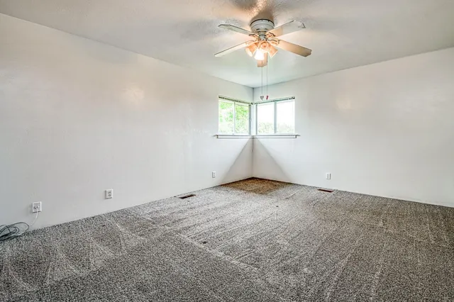 $325,000 | 13130 South Henderson Road, Caruthers, CA 93609