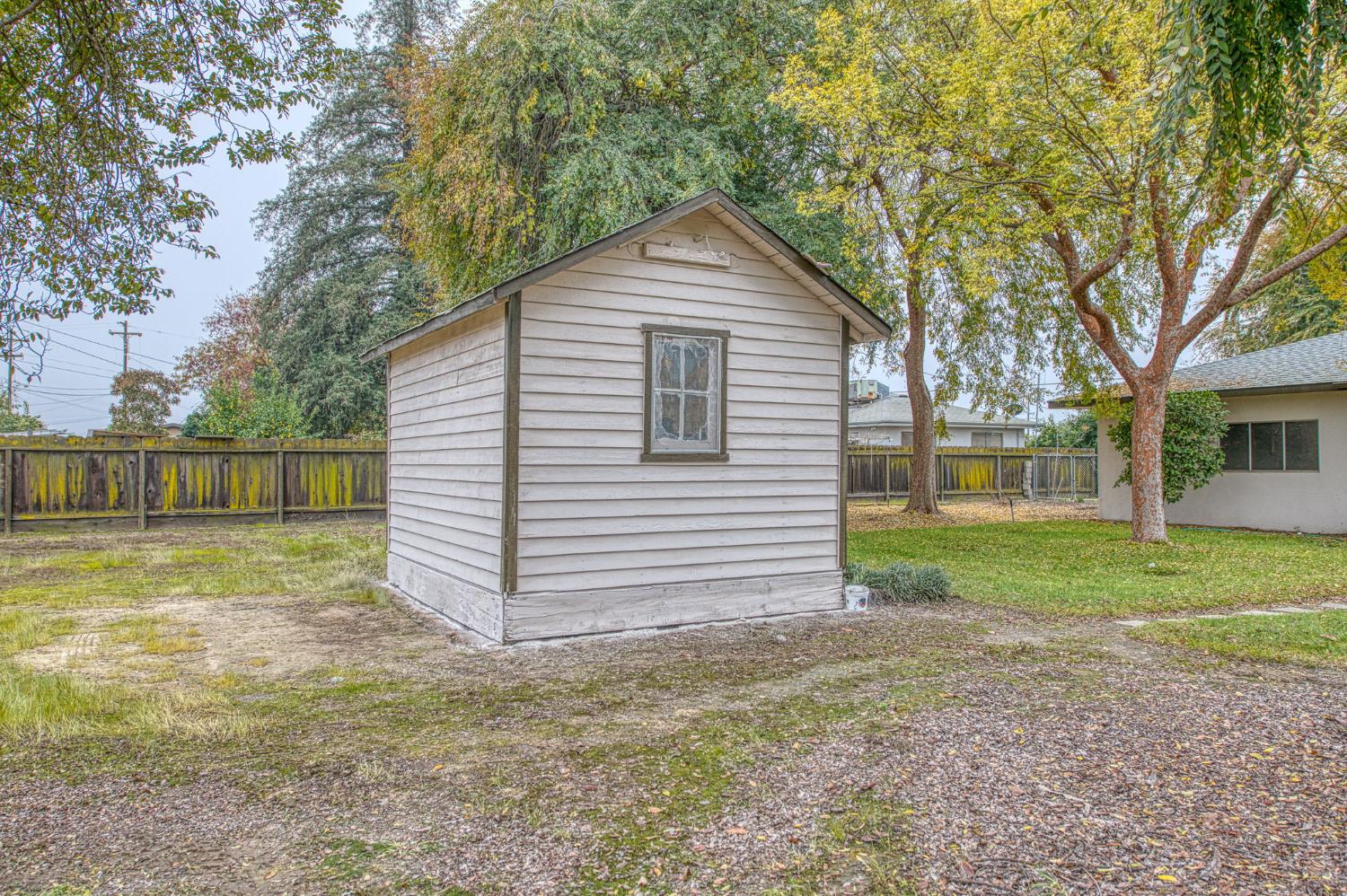 13130 South Henderson Road Caruthers, CA 93609 - Photo 32 of 36