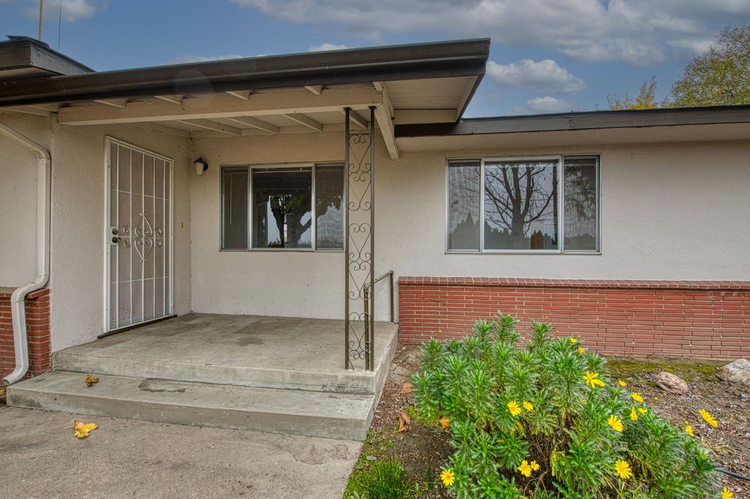 13130 South Henderson Road Caruthers, CA 93609 - Photo 6 of 36