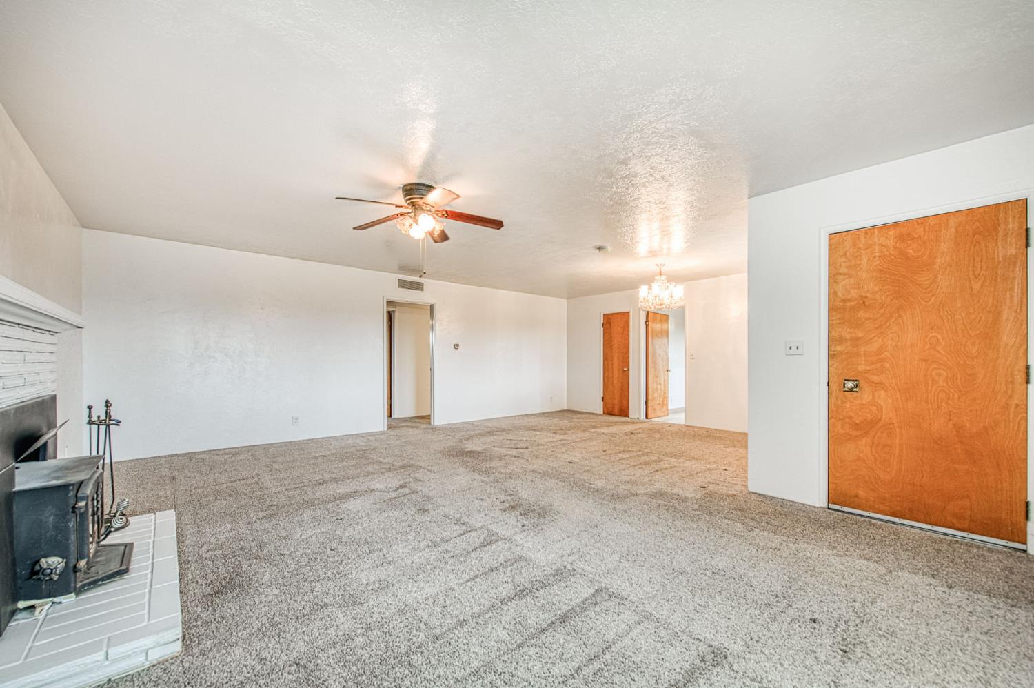 13130 South Henderson Road Caruthers, CA 93609 - Photo 8 of 36