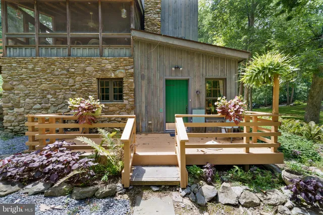 $849,900 | 1132 Terrapin Neck Road, Shepherdstown, WV 25443