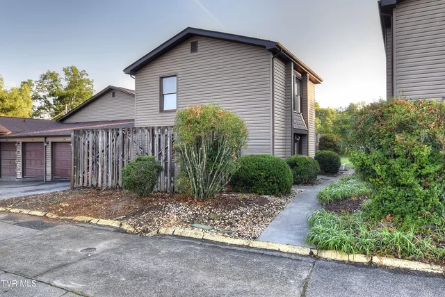 $147,800 | 515 Pilgrim Court, Unit D, Johnson City, TN 37601