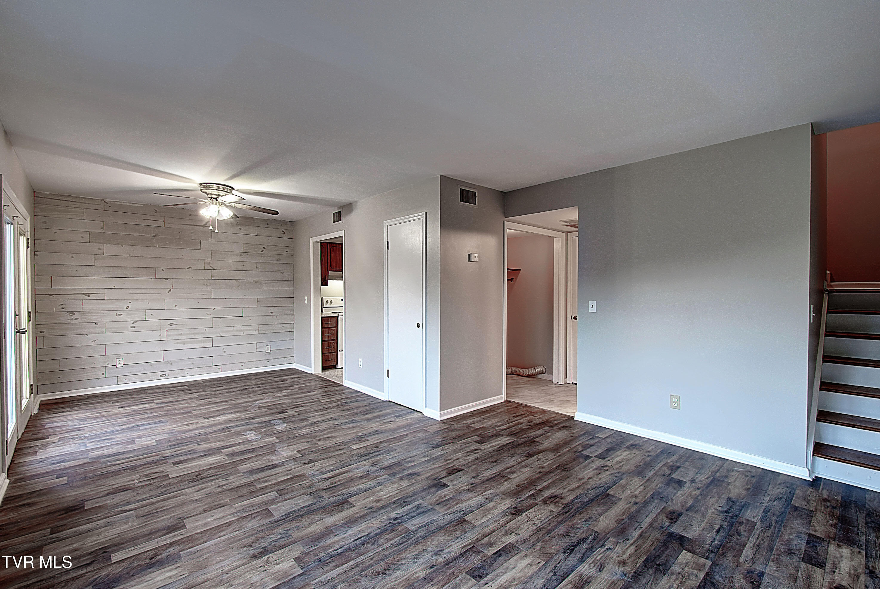 515 Pilgrim Court, Unit D Johnson City, TN 37601 - Photo 9 of 30 9