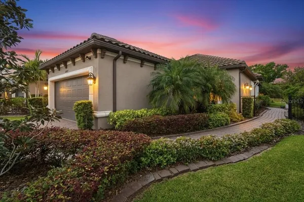 $465,000 | 10225 Highland Park Place, Palmetto, FL 34221