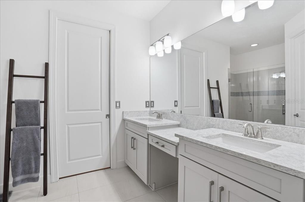 10225 Highland Park Place Palmetto, FL 34221 - Photo 12 of 55