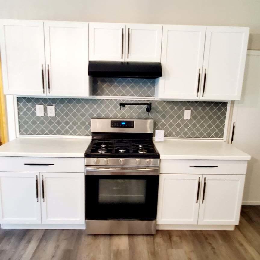 3930 Clinton Road Jackson, MI 49201 - Photo 8 of 26 kitchen stove