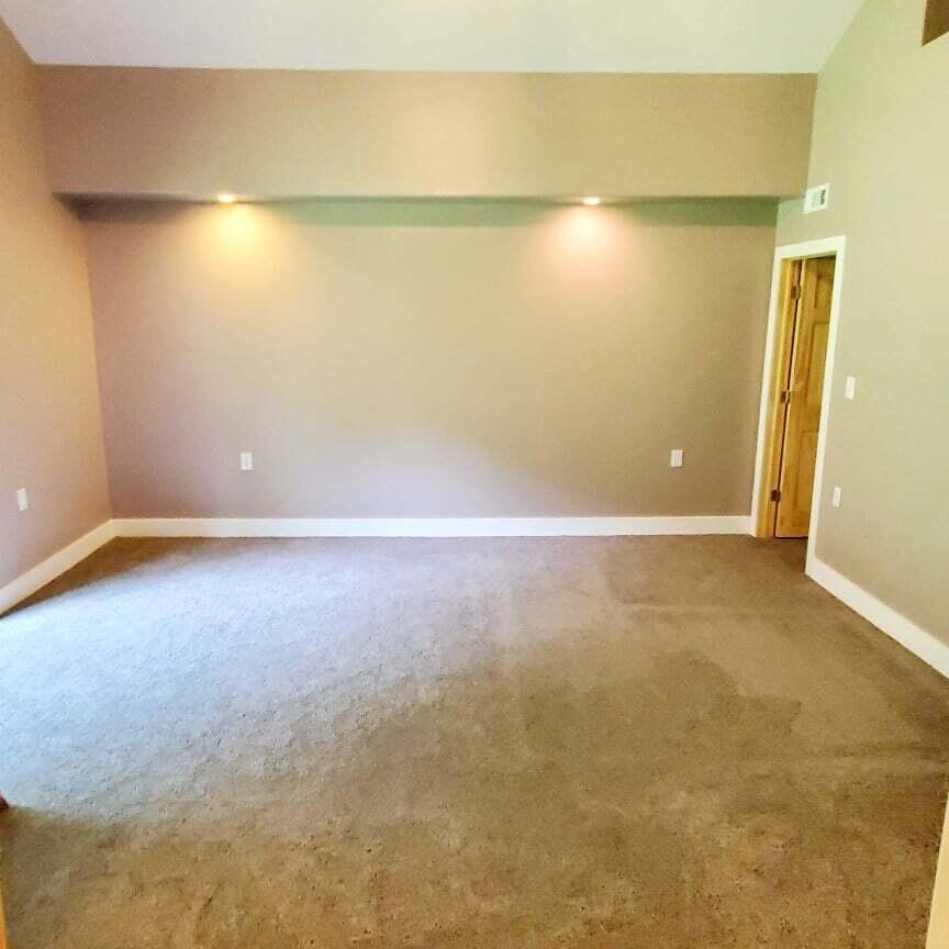 3930 Clinton Road Jackson, MI 49201 - Photo 10 of 26 Master BR