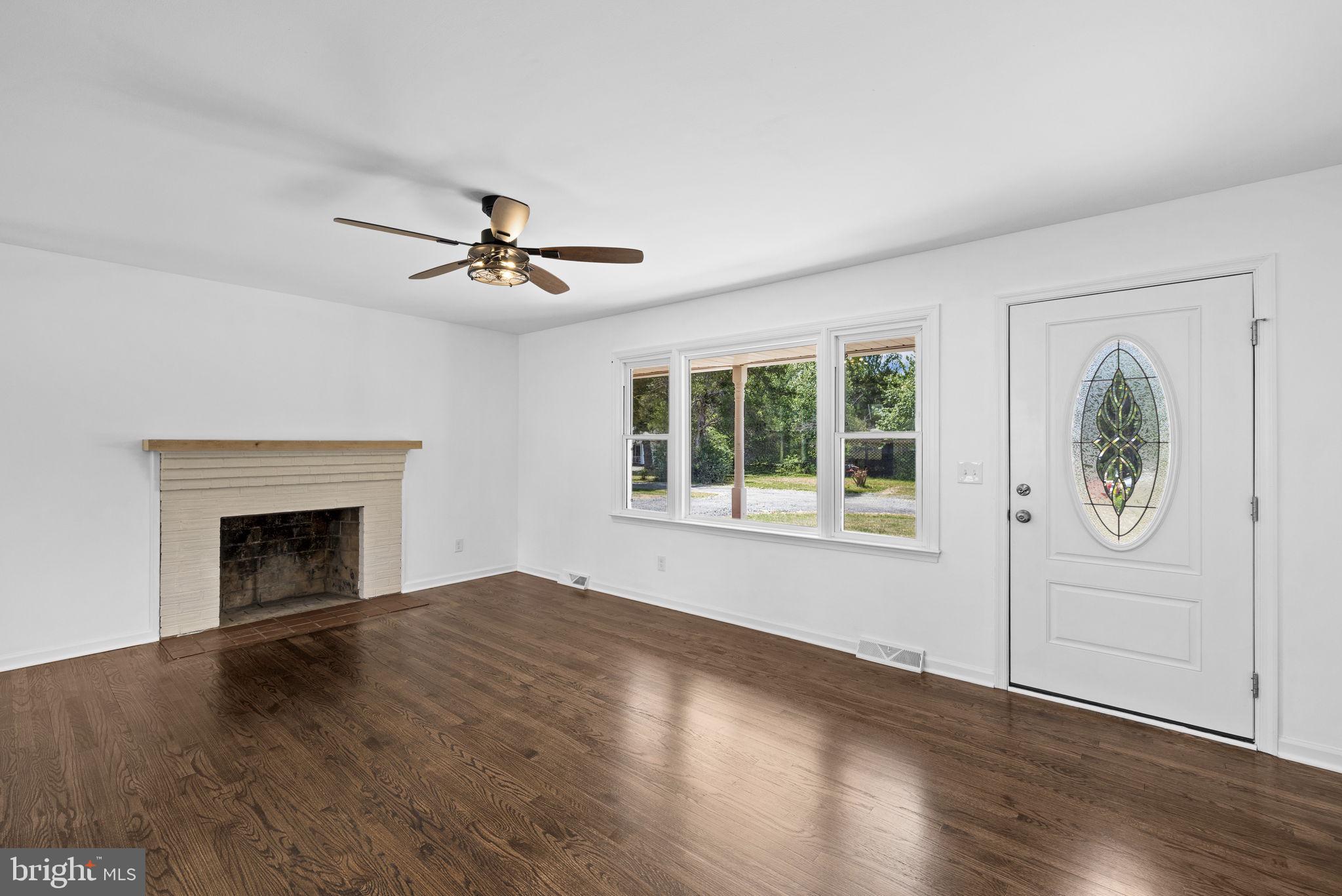 12157 Octonia Road Orange, VA 22960 - Photo 11 of 45 Bright and inviting living space.