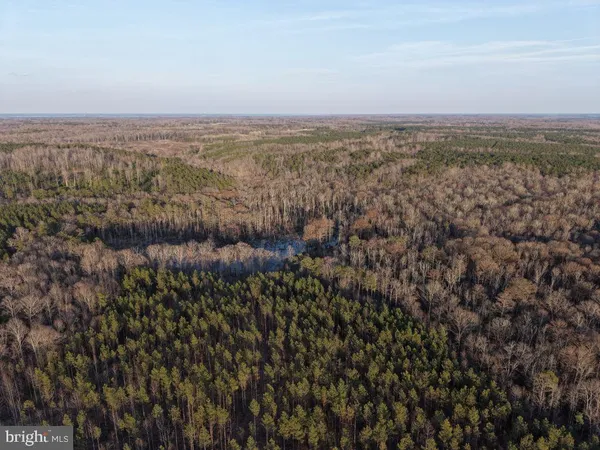$975,000 | Lovers Retreat Lane, Urbanna, VA 23175