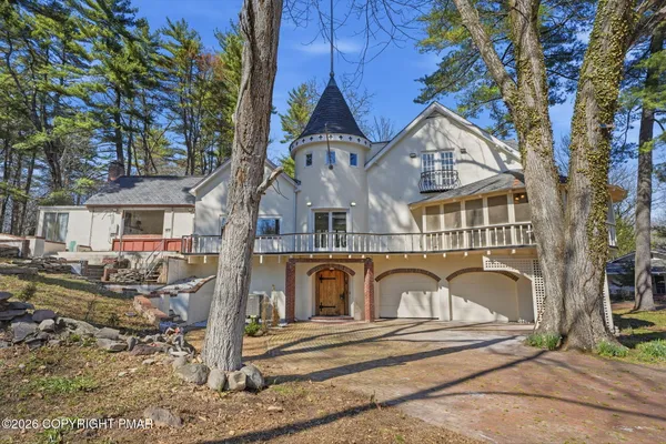 $990,000 | 720 Stokes Mill Road, East Stroudsburg, PA 18301