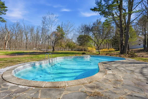 $990,000 | 720 Stokes Mill Road, East Stroudsburg, PA 18301