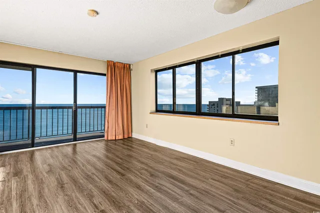 $179,900 | 201 75th Avenue North, Unit 4120, Myrtle Beach, SC 29572