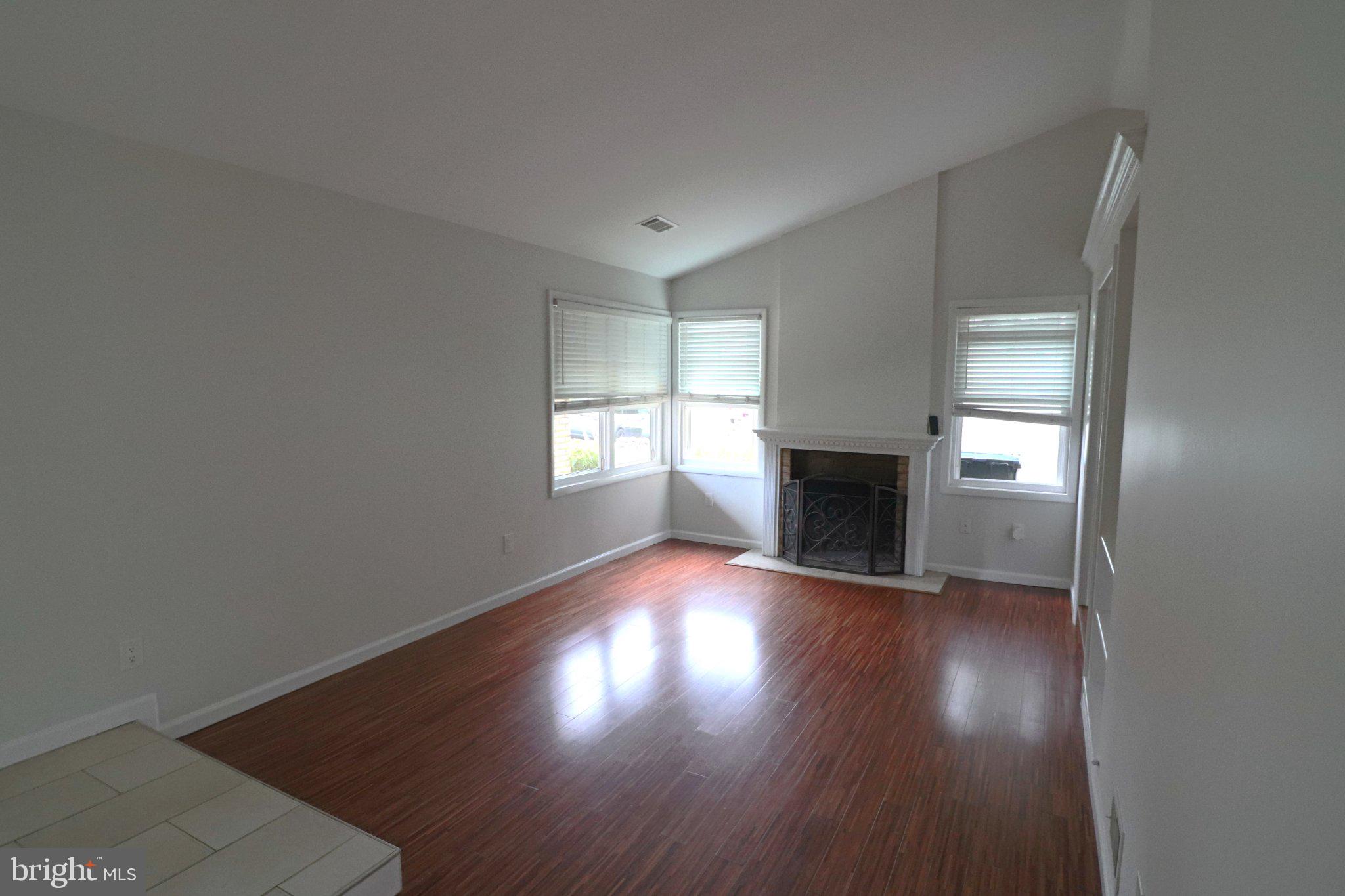 157 South Fox Road Sterling, VA 20164 - Photo 14 of 44 Gallery Image 14