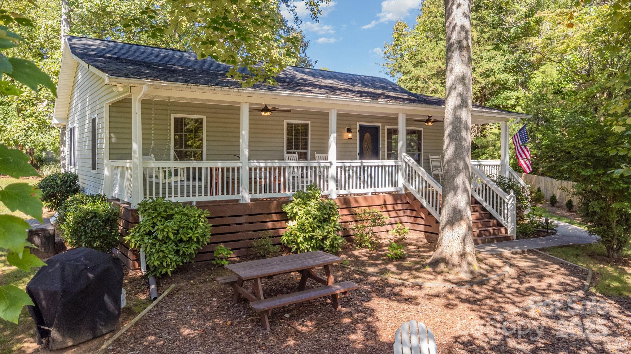 8410 Slate Street Terrell, NC 28682 - Photo 2 of 38