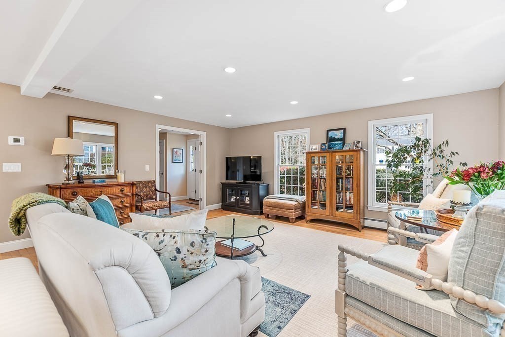 3 Cranmore Road Medfield, MA 02052 - Photo 8 of 38 Gallery Image 8